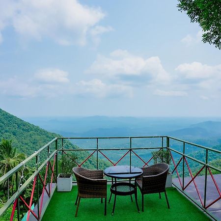 Mount Stratus Resort Vayalada Balussery Exteriör bild